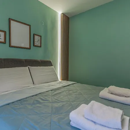 Incentro, By Ladadika * Szaloniki